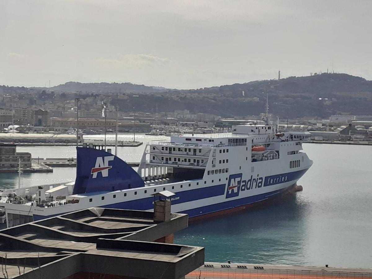 Il Balcone Sul Corso Βίλα Ανκόνα Εξωτερικό φωτογραφία